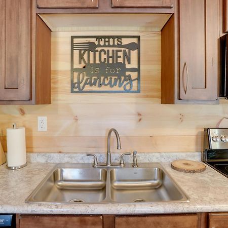 Lakeside Trenton Cabin On 7-Acre Property! المظهر الخارجي الصورة